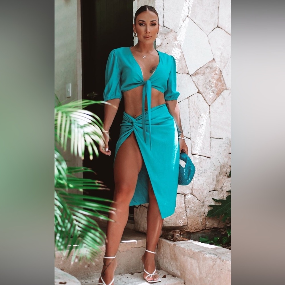 NWT by Egreis linen skirt/top set sz L